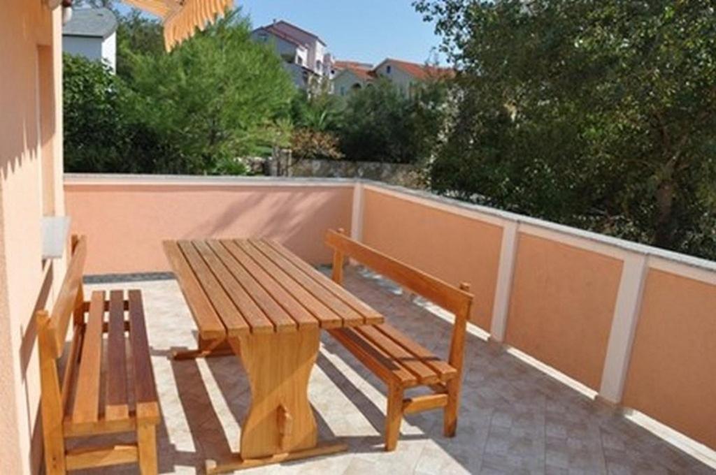 Apartments With A Parking Space Lopar, Rab - 16680 Exterior foto