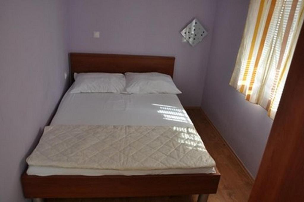 Apartments With A Parking Space Lopar, Rab - 16680 Exterior foto