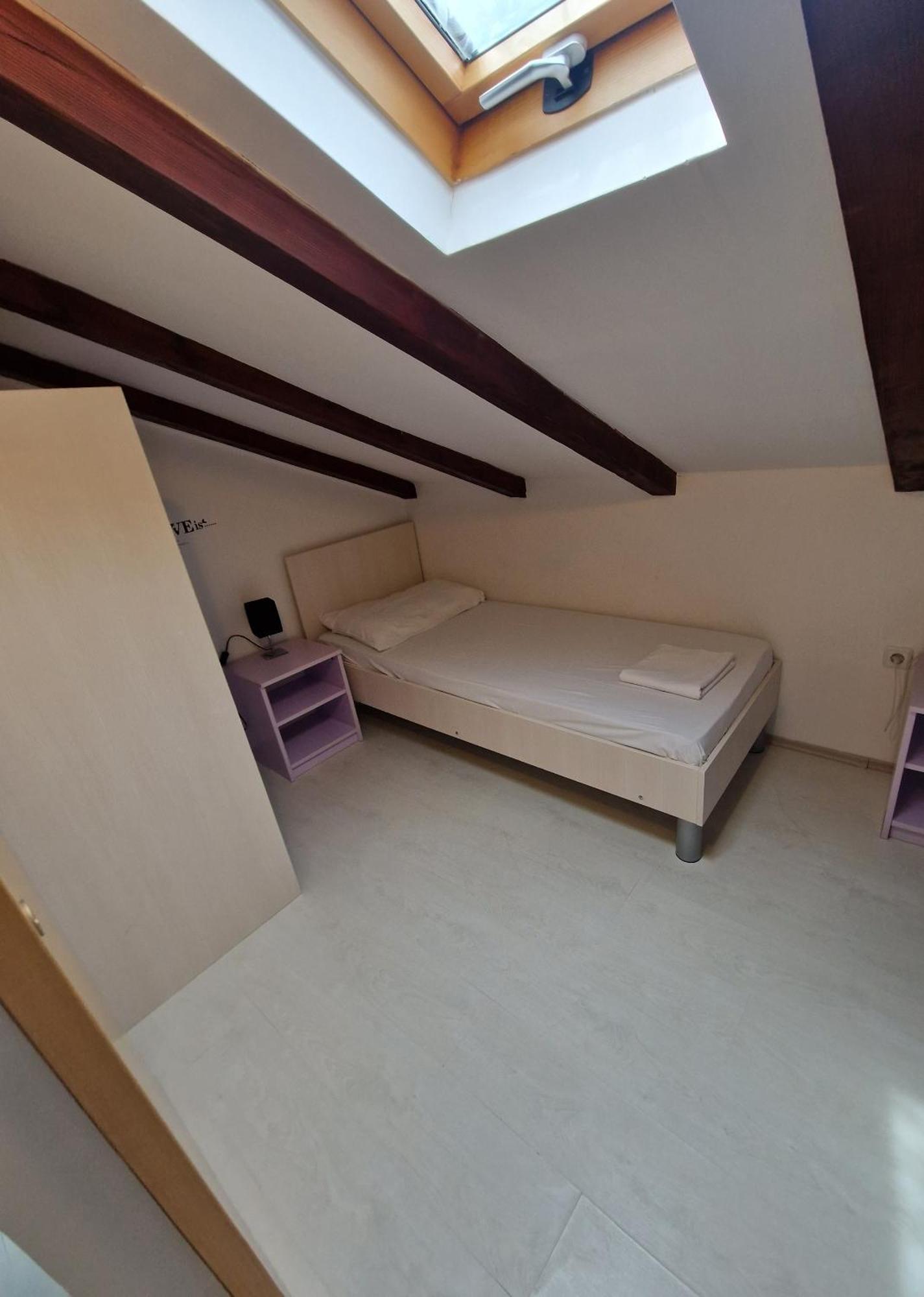 Apartments With A Parking Space Lopar, Rab - 16680 Exterior foto